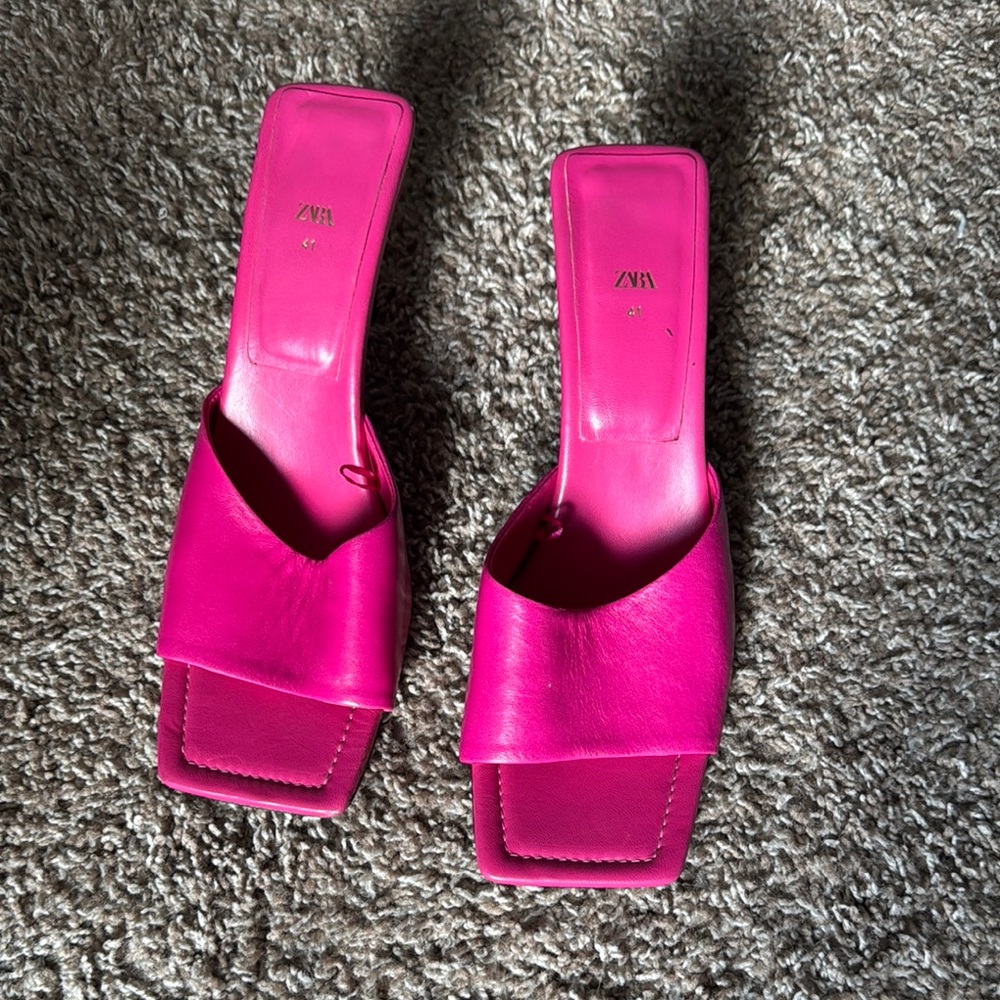Zara Women's Pink Sandals